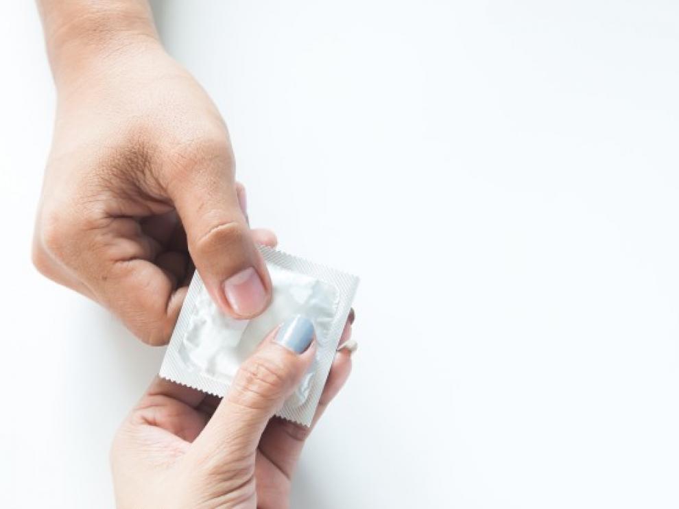 El preservativo es el único método que previene de las enfermedades de transmisión sexual.