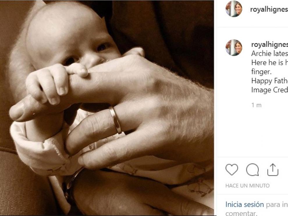 Enrique y Meghan cuelga una foto de su bebé en el día del Padre en el Reino Unido.