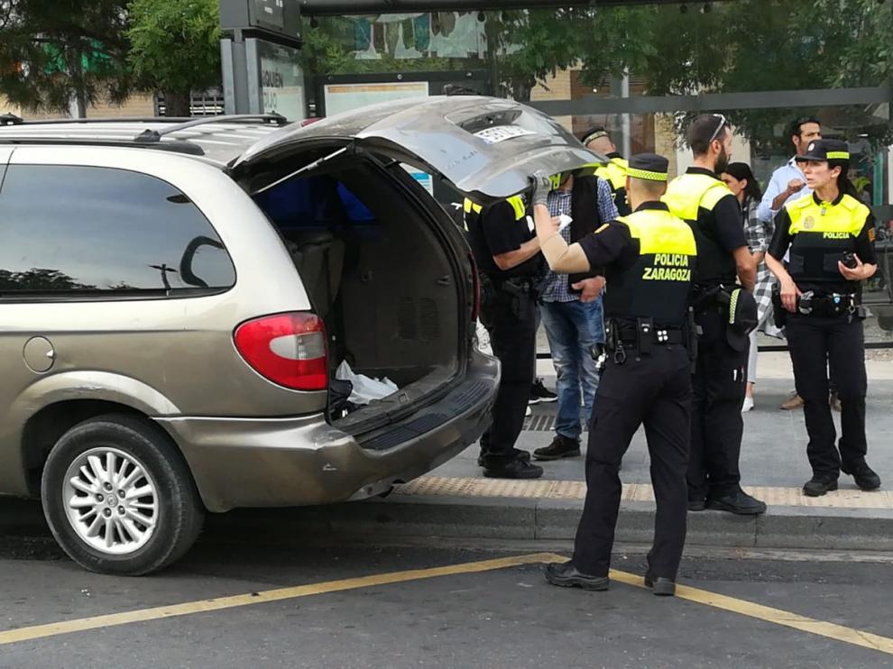 La Policía Local acudió al lugar de los hechos.