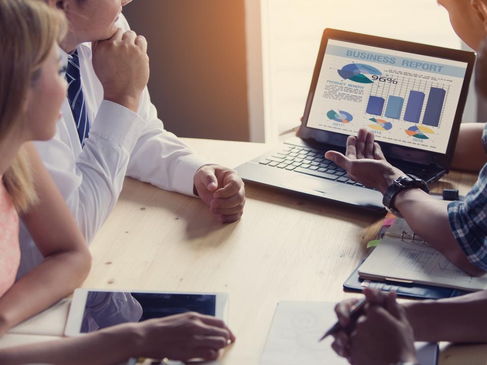 La capacidad de disponer de los recursos técnicos y humanos necesarios determinará la velocidad de desarrollo y lanzamiento de una innovación rompedora