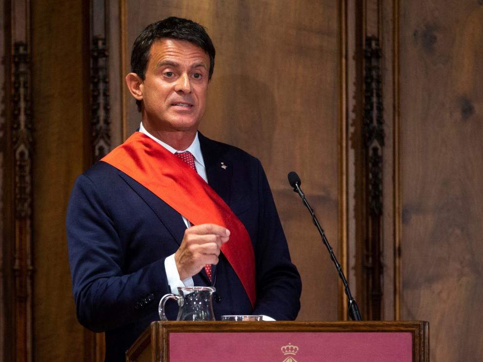 Manuel Valls durante la constitución del Ayuntamiento de Barcelona.