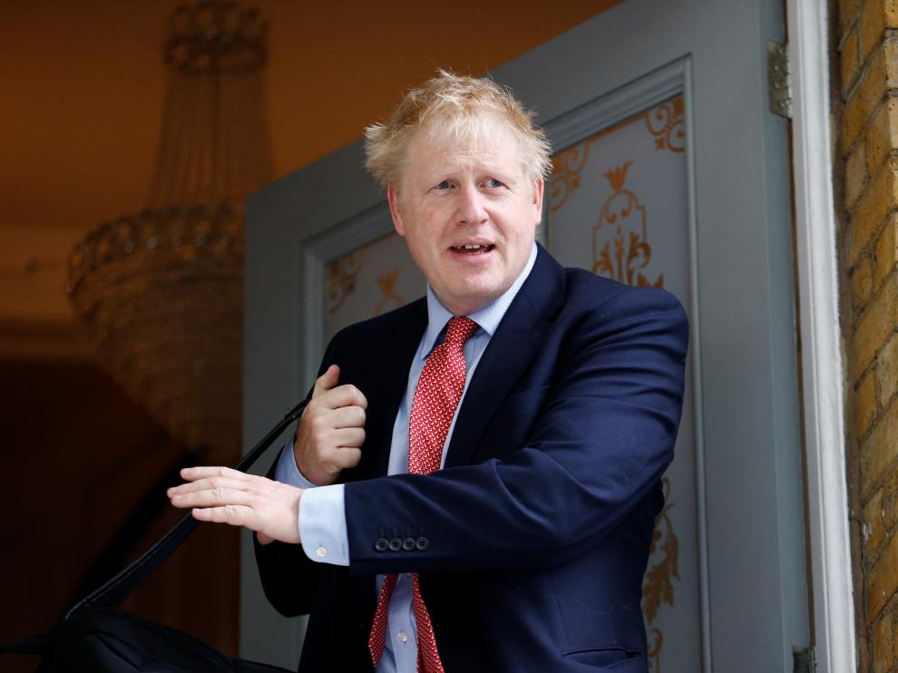 Boris Johns, en la puerta de su casa en Londres
