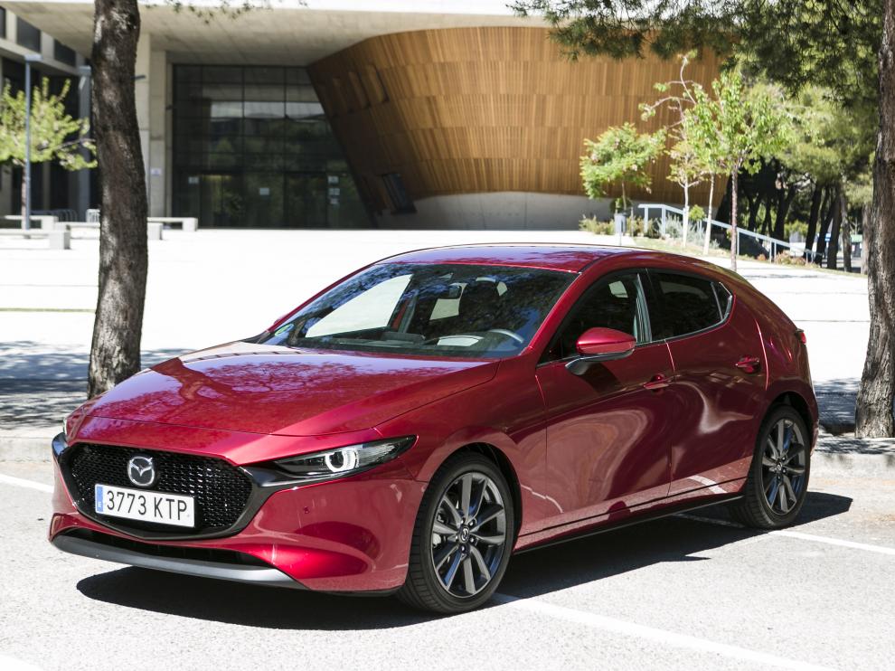 MAZDA 3. ARANZAZU NAVARRO