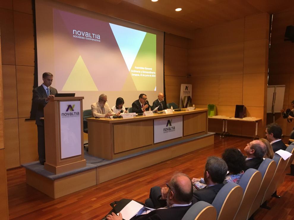 Imagen de la Asamblea General de Novaltia.