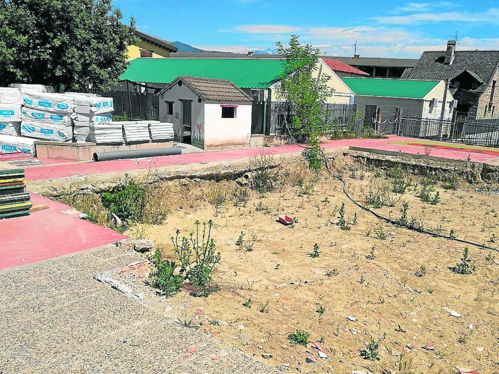 Los trabajos en el colegio de Aínsa, que aún no han empezado, deben estar finalizados
en diciembre