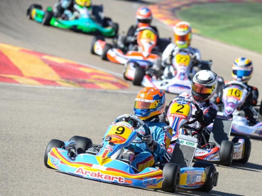 Imagen de archivo de una competición de karting en Motorland.