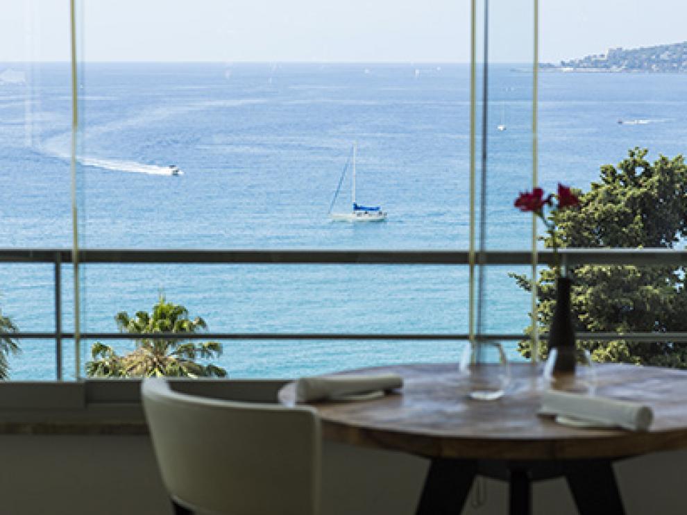 Una vista del interior del restaurante.
