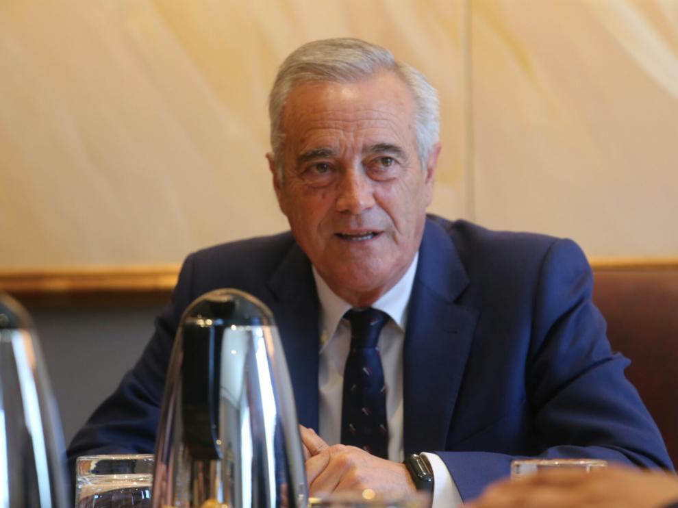 Javier Sada, en la primera reunión de la Mesa de las Cortes.
