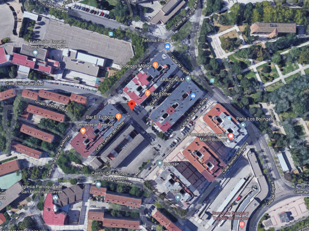 El incendio ha tenido lugar en la calle de Cañizar del Olivar en Zaragoza.