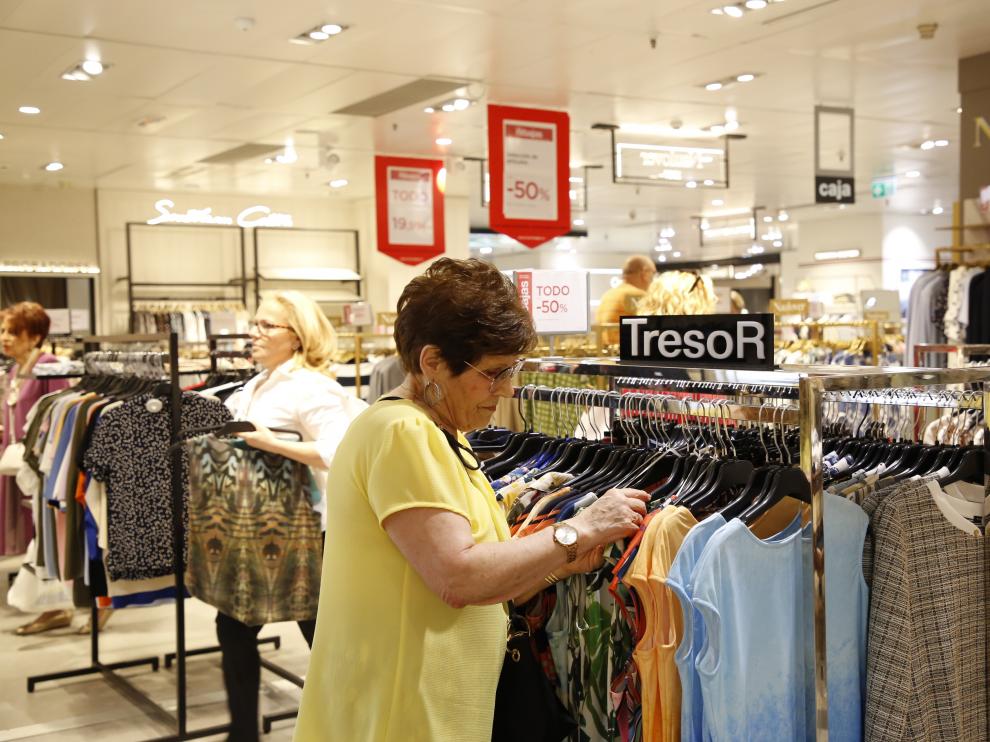 Comienzo de las rebajas, hoy 28 de junio, en las grandes superficies.