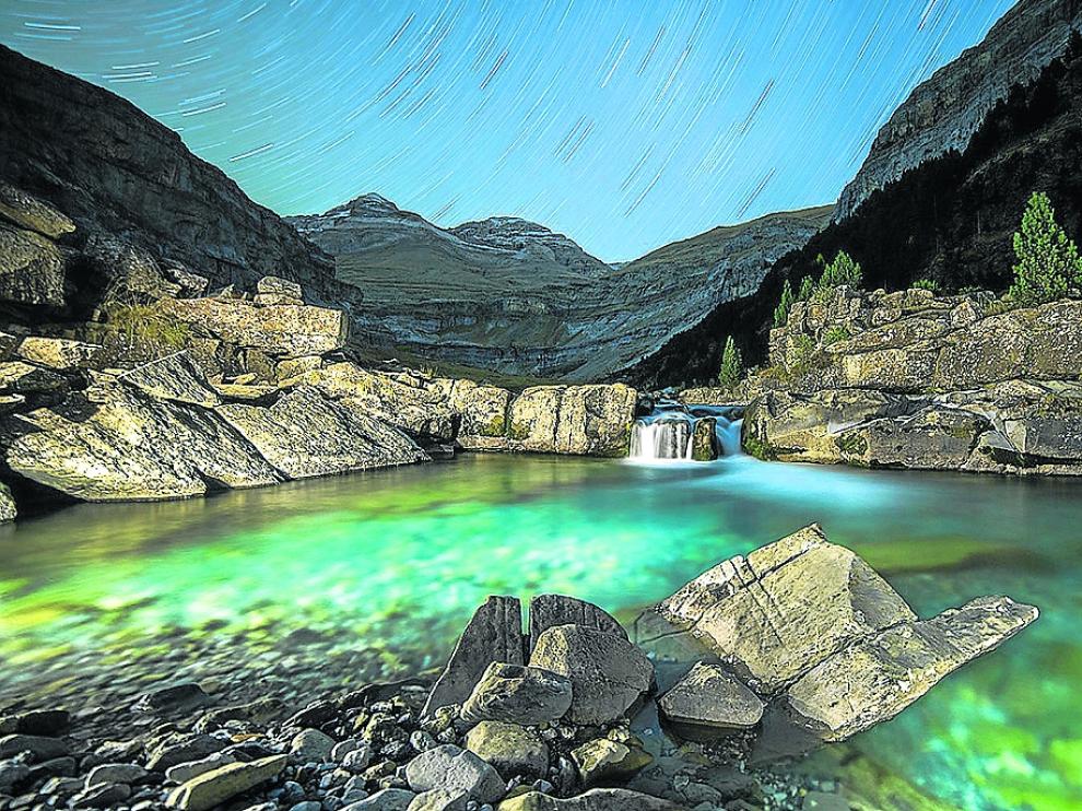 ‘Y al fondo... Monte Perdido’, de Raquel Enríquez, ganadora en la categoría del Parque de Ordesa.