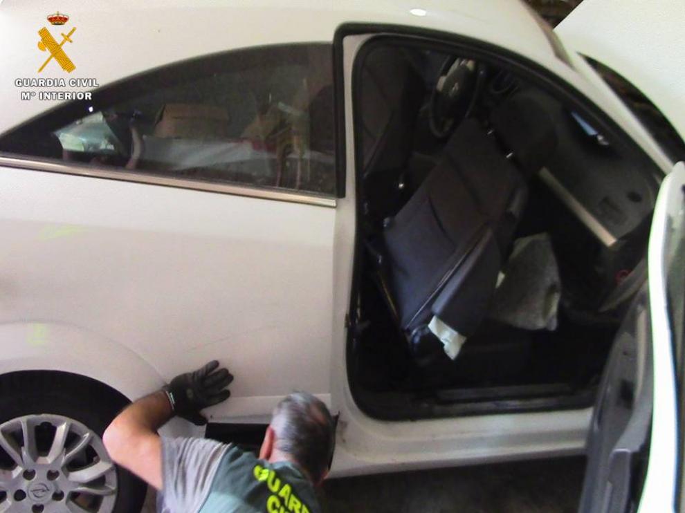 Drogas, armas, joyas y otros objetos intervenidos por la Guardia Civil durante los registros de la operación Boxeo