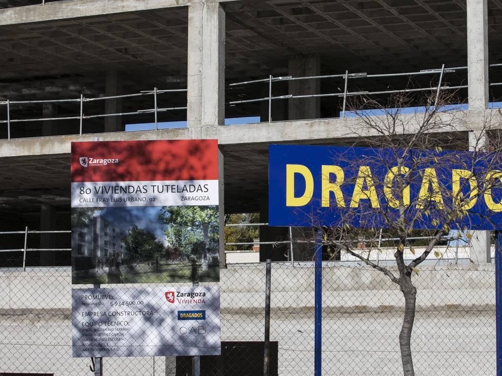 El esqueleto del edificio, ubicado en la calle de Fray Luis Urbano.