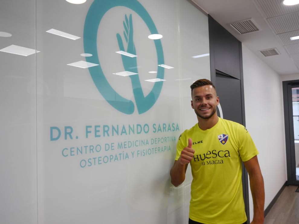 Álvaro Fernández ya se encuentra en la capital oscense.