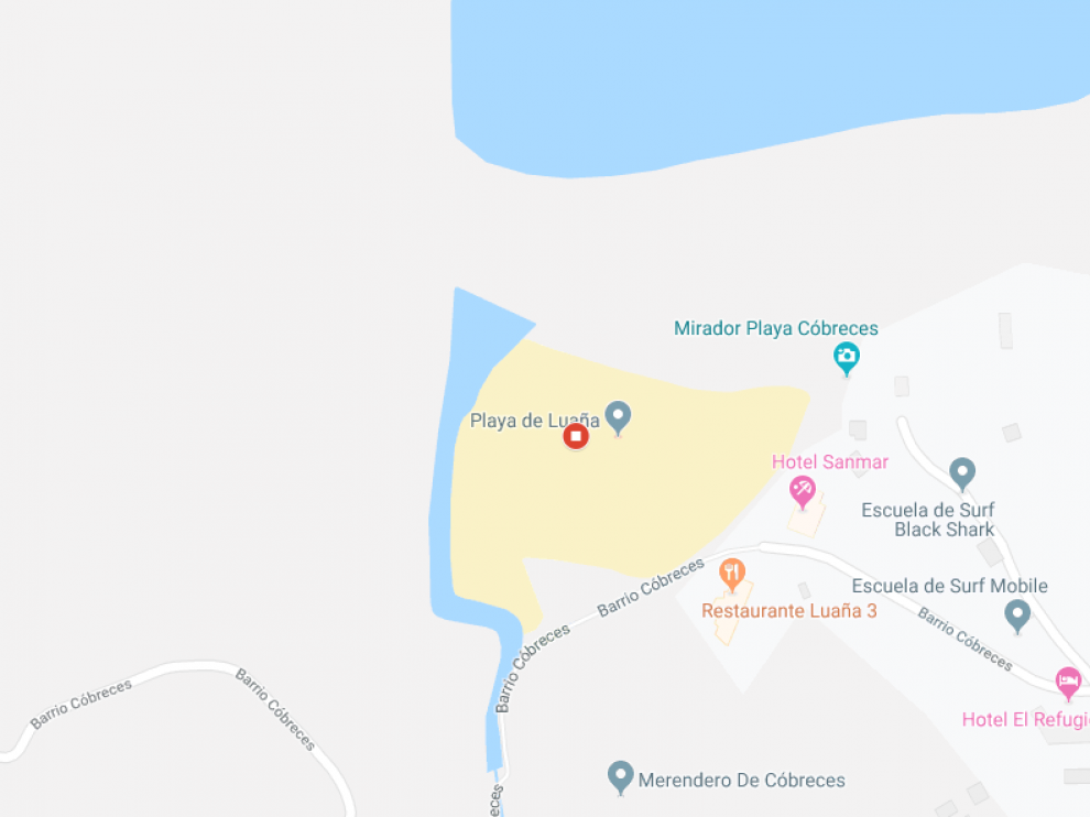 El cadáver lo ha localizado un barco mientras estaba faenando a una milla de la punta de Rebollera, en la playa de Luaña (Cóbreces).