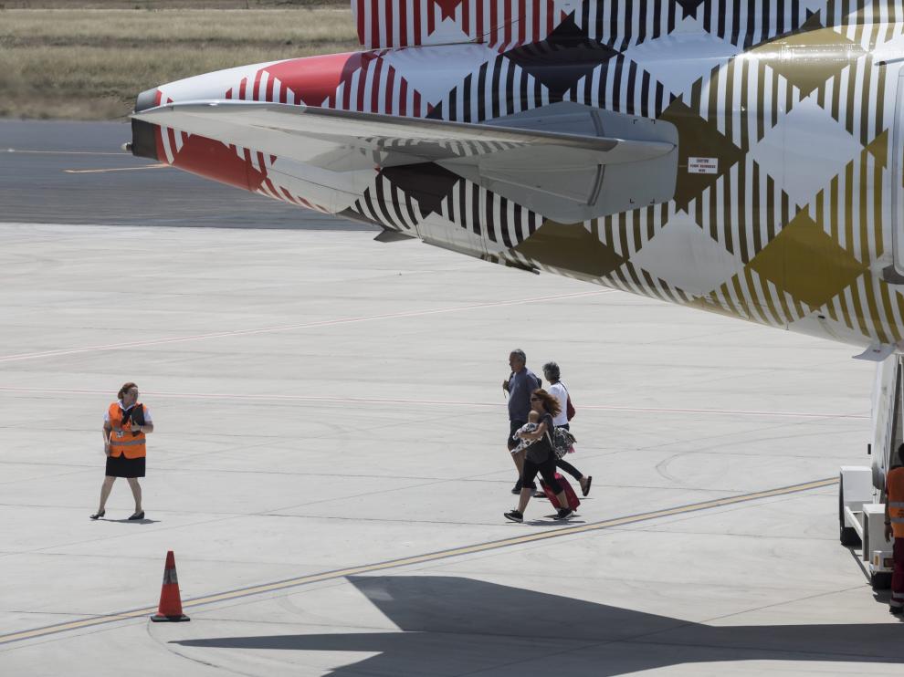 Vuelo de Volotea en el aeropuerto de Zaragoza.