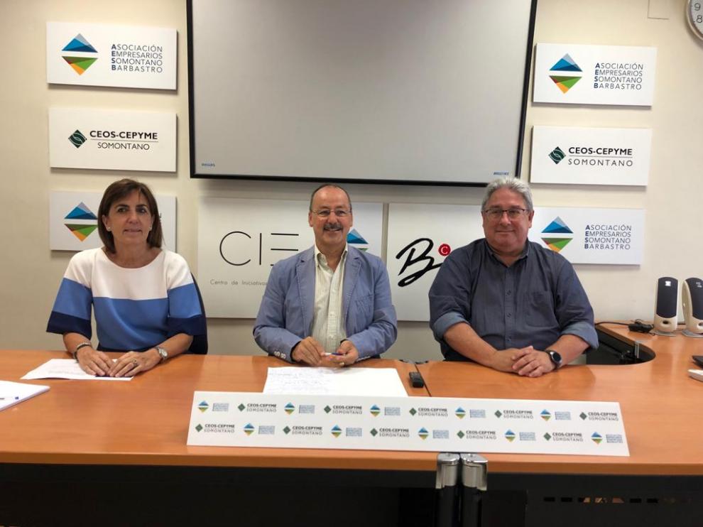 Carmen Plana, José Antonio Pérez y Miguel Ángel López.