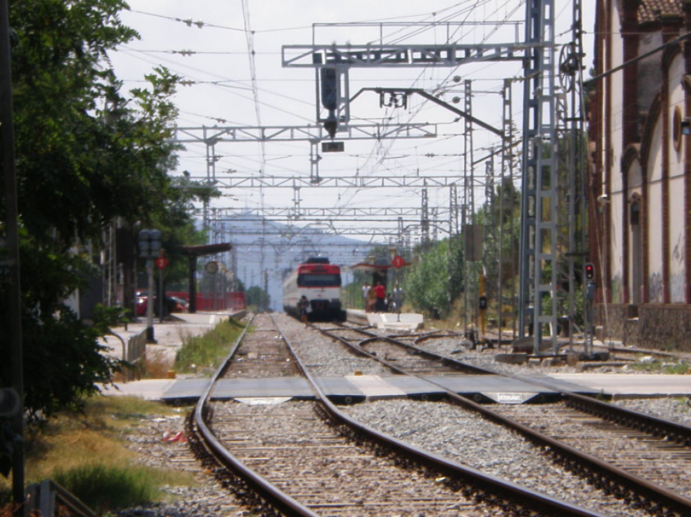 Vías de tren cerca de la estación de Mollet del Vallès, Barcelona