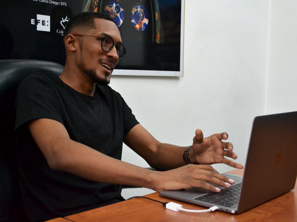 Jose Pino, hacker colombiano experto en ciberseguridad.