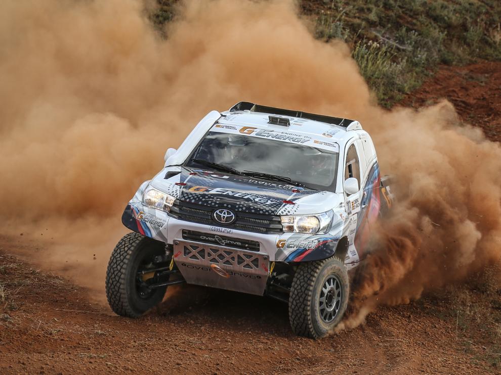 El Toyola Hilux del piloto ruso Vladimir Vasilyev, en la pasada edición del raid disputado en Teruel.