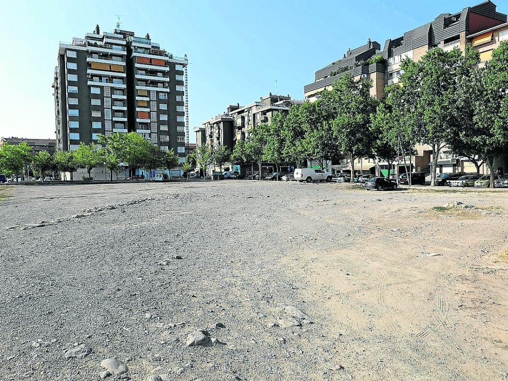 El solar de Textil Bretón tiene una superficie de algo más de 6.000 m2 y está próximo al centro.
