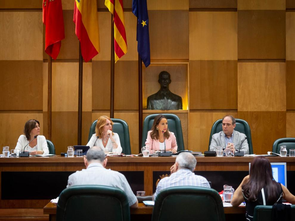 María Navarro (PP) preside la comisión de Economía y Hacienda