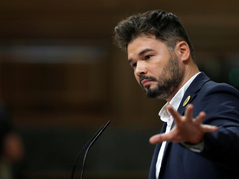 El portavoz de ERC, Gabriel Rufián, ha reanudado con su intervención el debate de investidura, este martes en el Congreso, la segunda jornada del debate del candidato socialista,