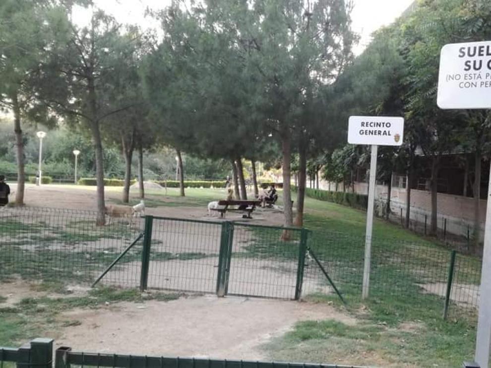 Piden que el parque de Torre Ramona tenga un pipicán como Cuarte.