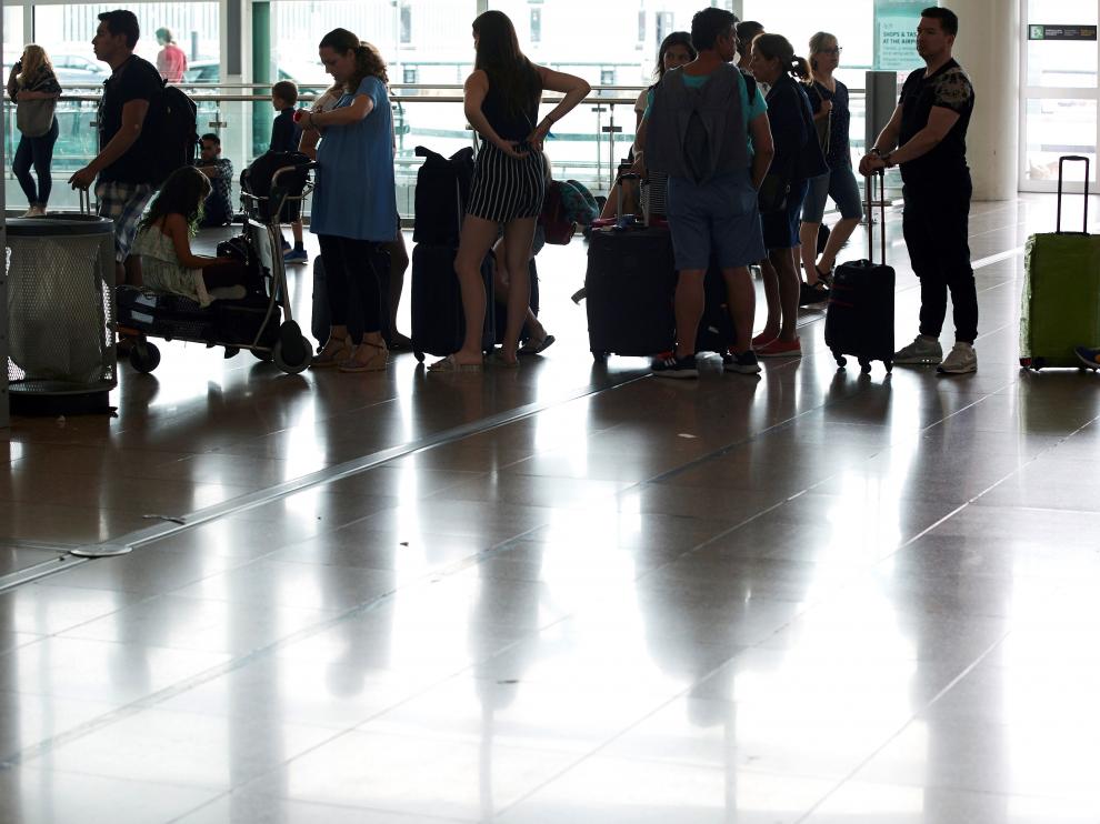 Huelga en el aeropuerto del Prat.