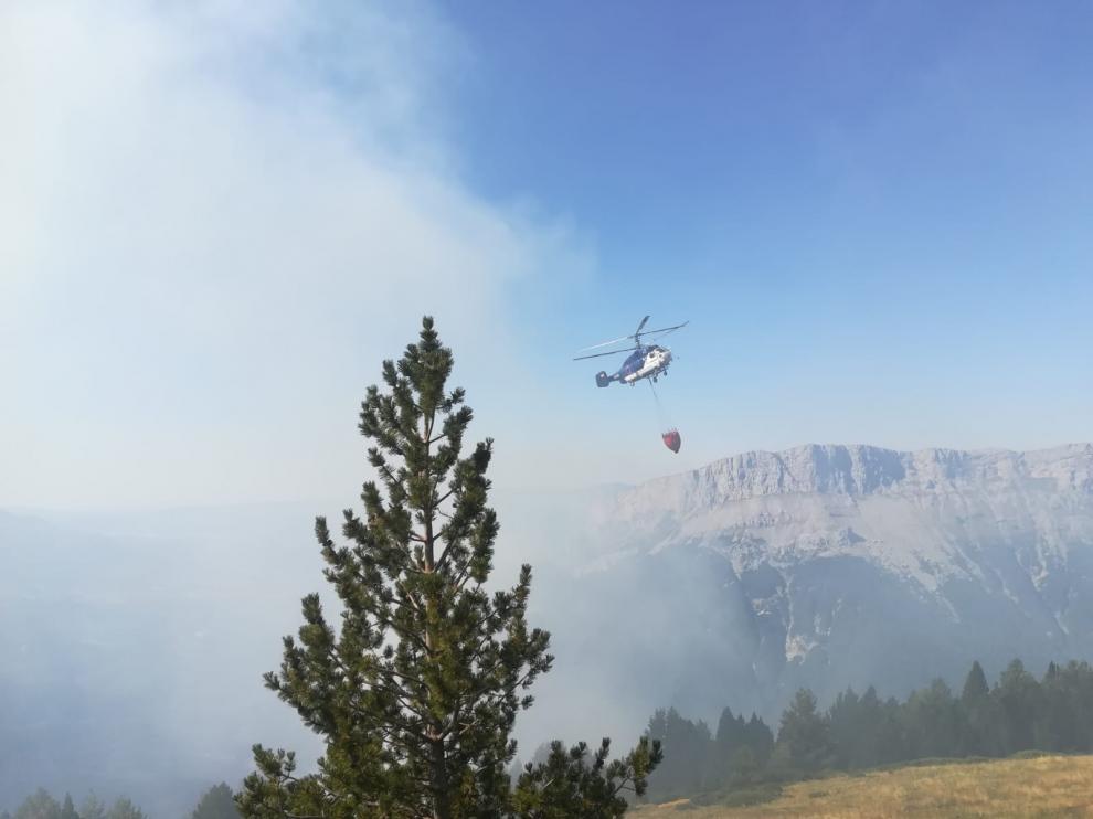 Incendio en Tella-Sin, a las puertas de la zona de protección de Ordesa.
