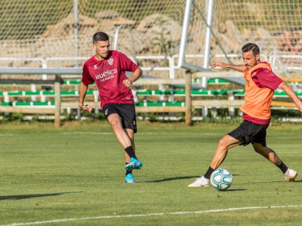 Álex Gallar y Pedro López durante el entrenamiento de este lunes.