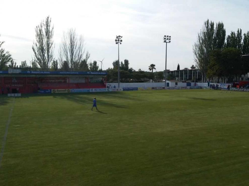 El campo del CD Calahorra, una hora antes del partido.