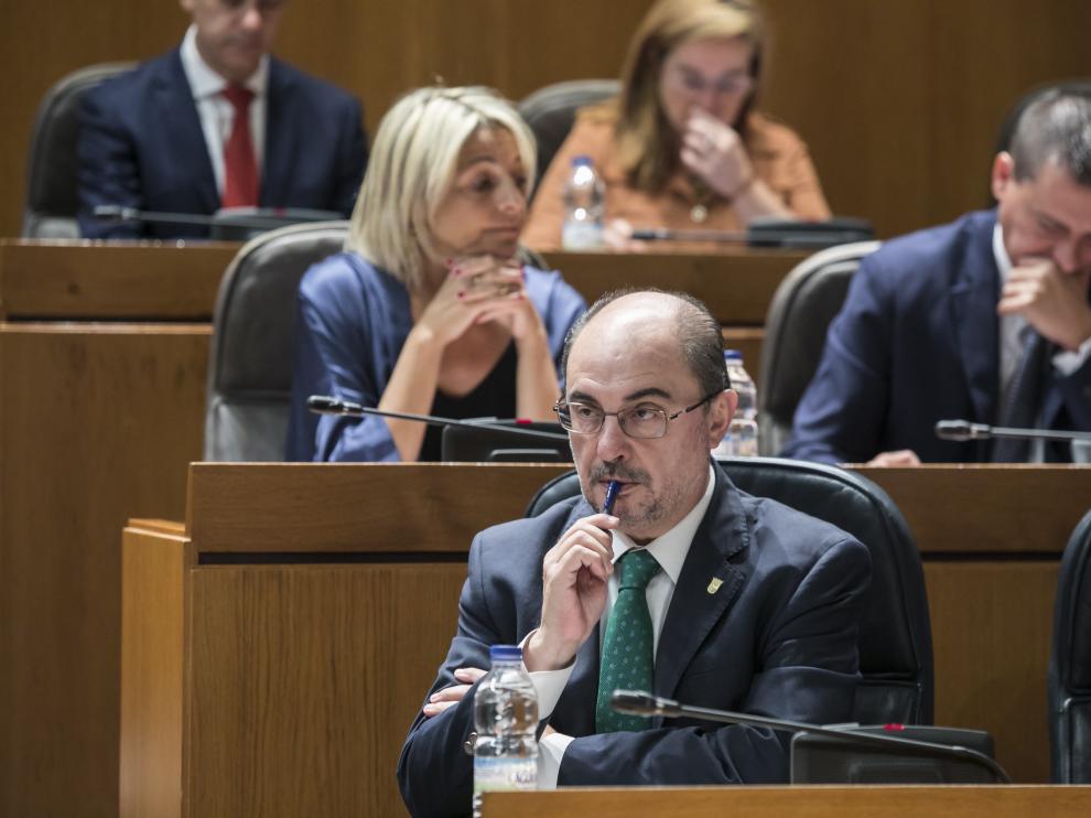 Javier Lambán, en las Cortes.