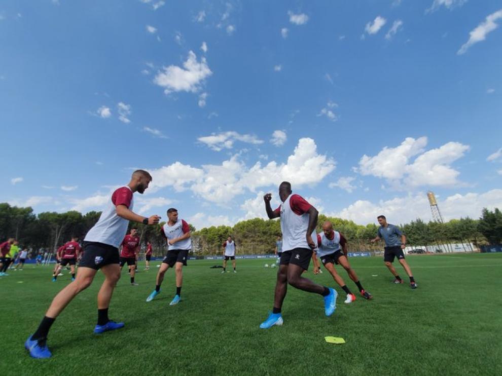 Pulido, Gallar, Peñaloza y Mikel Rico, en el entrenamiento del jueves en el Pirámide.