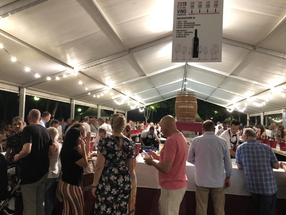 Más de 253.000 se han canjeado por vinos y tapas.