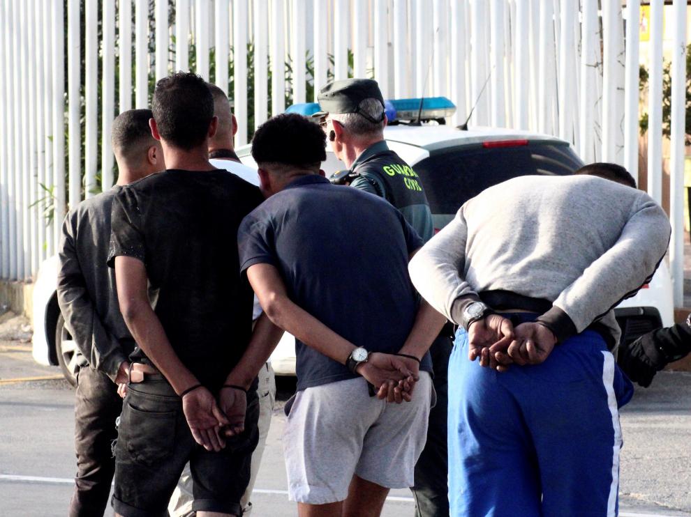 Detenidos 36 Inmigrantes En El Inicio De La 'Operación Feriante' En Ceuta