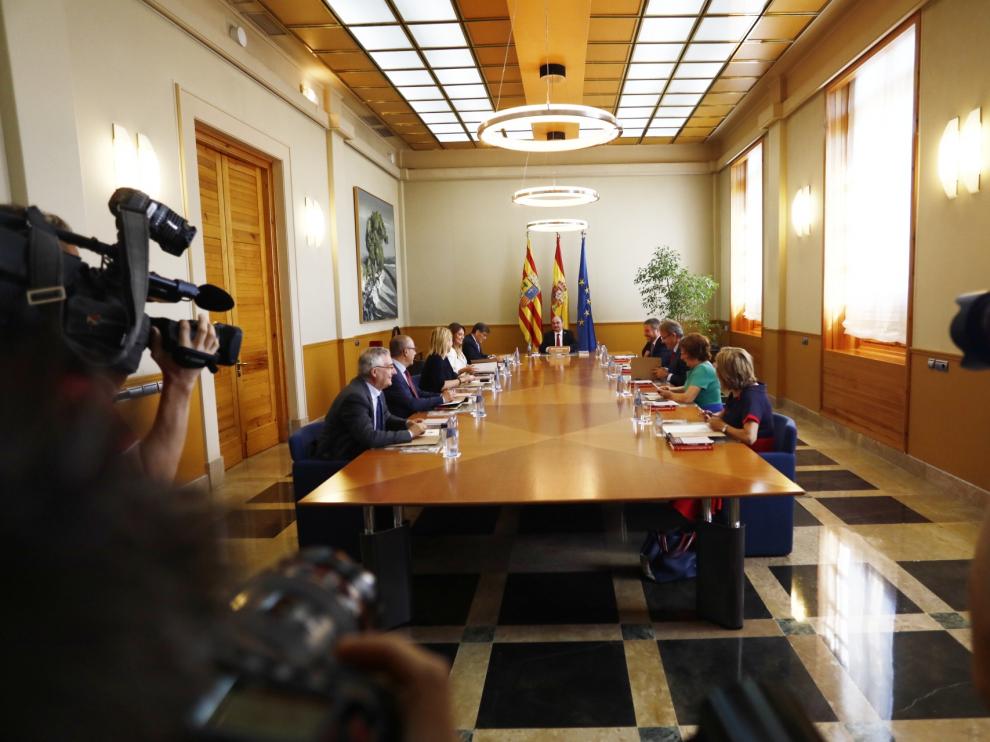 Primer Consejo de Gobierno celebrado tras la toma de posesión de los 10 nuevos consejeros.