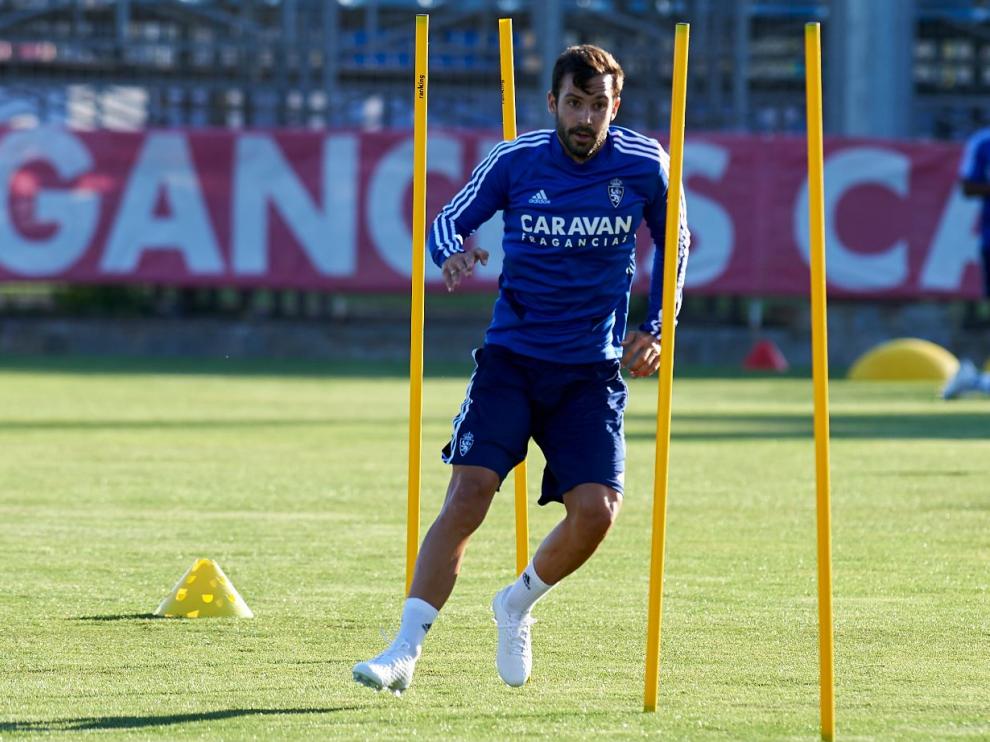 Alberto Guitián, en la tarde de este lunes en la Ciudad Deportiva, en su primer entrenamiento con el equipo tras pasarse la pretemporada en blanco por una operación de apendicitis.