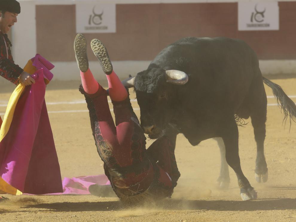 El banderillero Gómez Pascual fue corneado en Huesca.