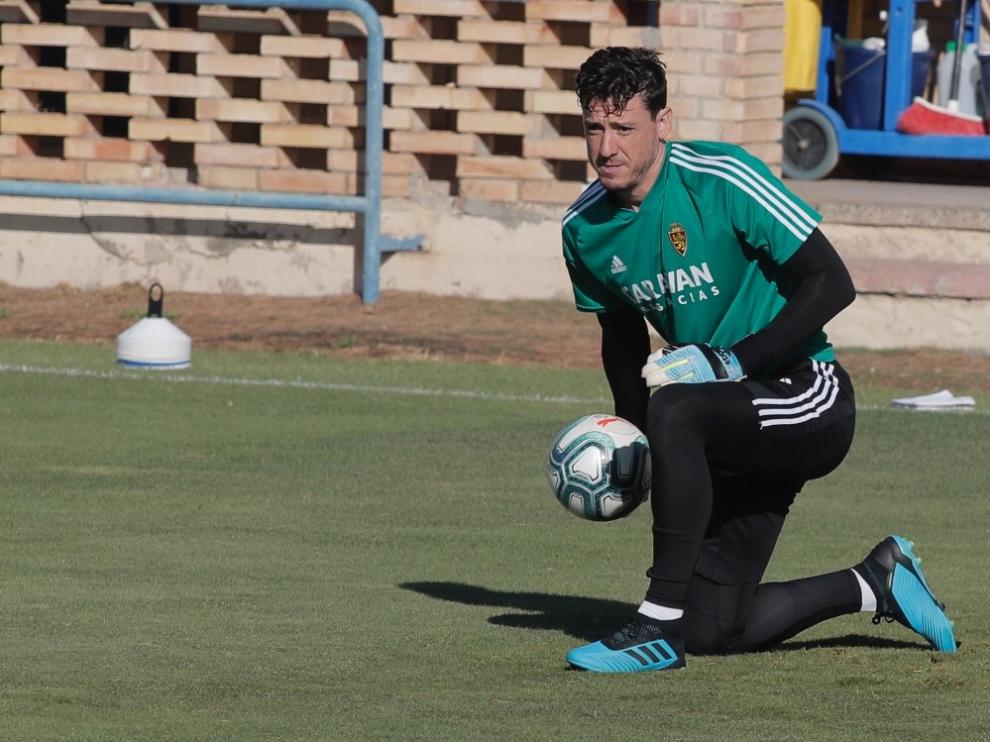 Cristian Álvarez, esta mañana en el entrenamiento en la Ciudad Deportiva.
