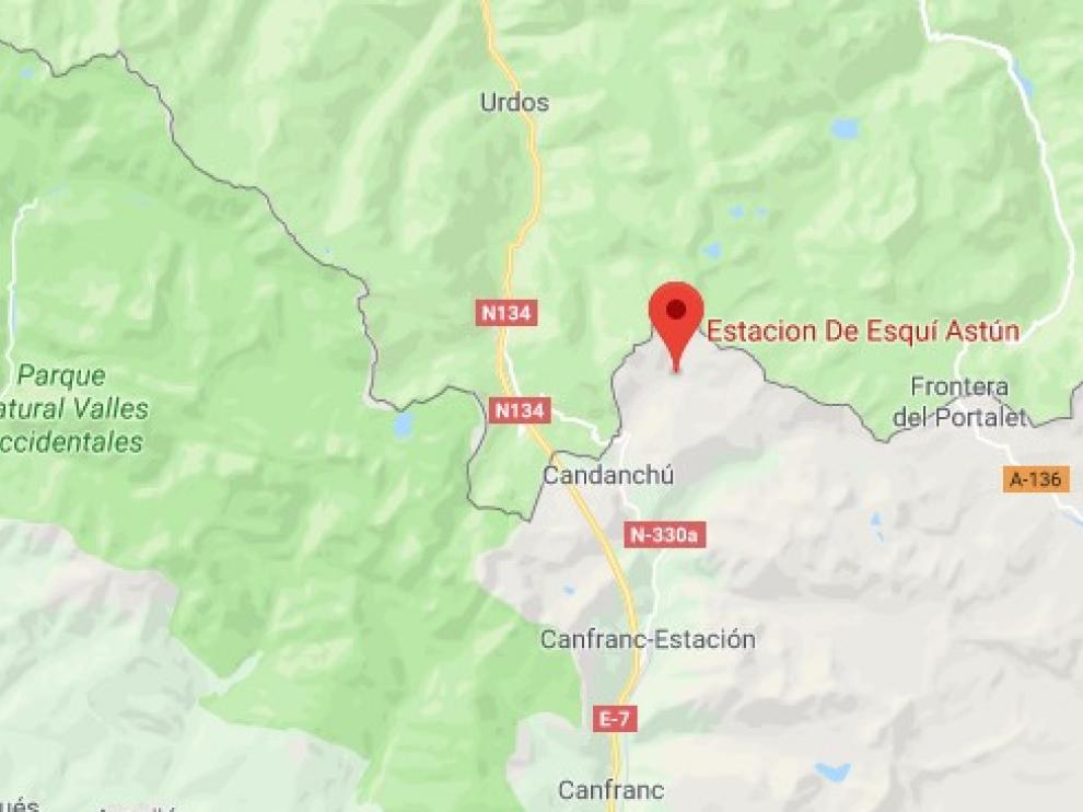 La Guardia Civil rescata a una montañera herida grave en el pico del Monje de Astún