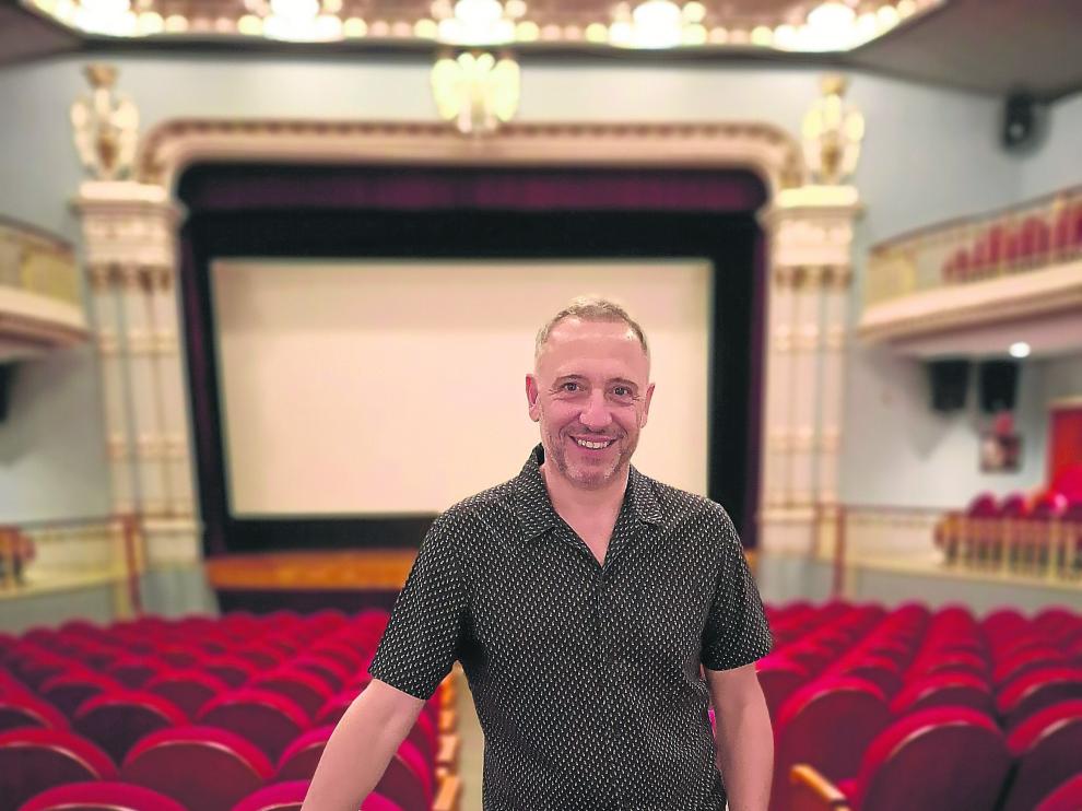 Nacho G. Velilla, en el Teatro de Bellas Artes de Tarazona.