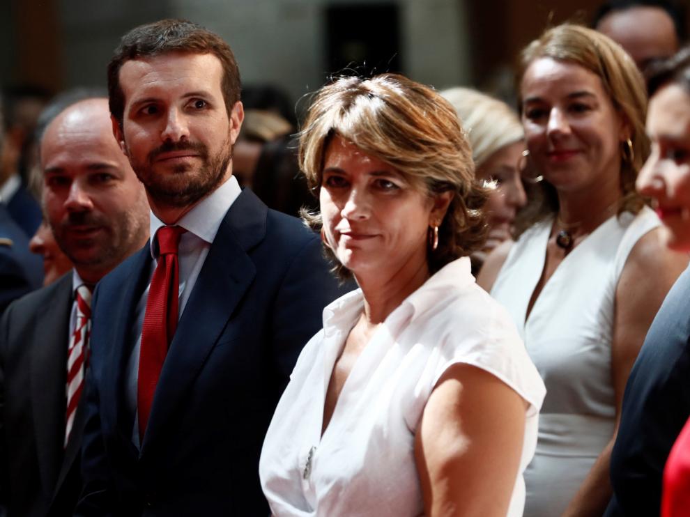 Pablo Casado ha sorprendido con una nueva imagen en la toma de posesión de la nueva presidenta de la Comunidad de Madrid, Isabel Díaz Ayuso.