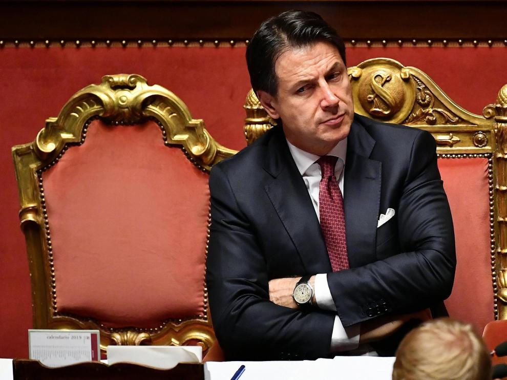 Rome (Italy), 20/08/2019.- Italian Prime Minister Giuseppe Conte looks on after he addressed the Senate in Rome, Italy, 20 August 2019. Conte said that the government has come to an end and that he would resign. (Italia, Roma) EFE/EPA/ETTORE FERRARI Italian Premier Giuseppe Conte addresses the Senate