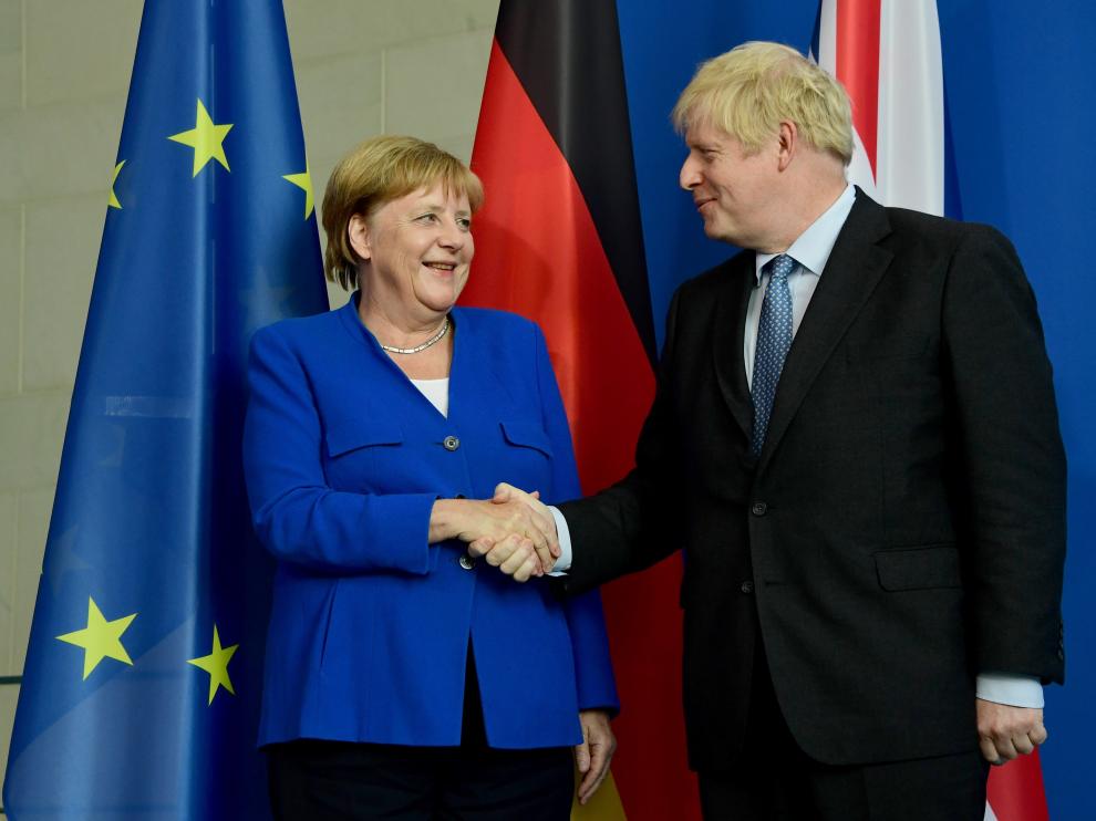 La canciller alemana, Angela Merkel, y el primer ministro británico, Boris Johnson.