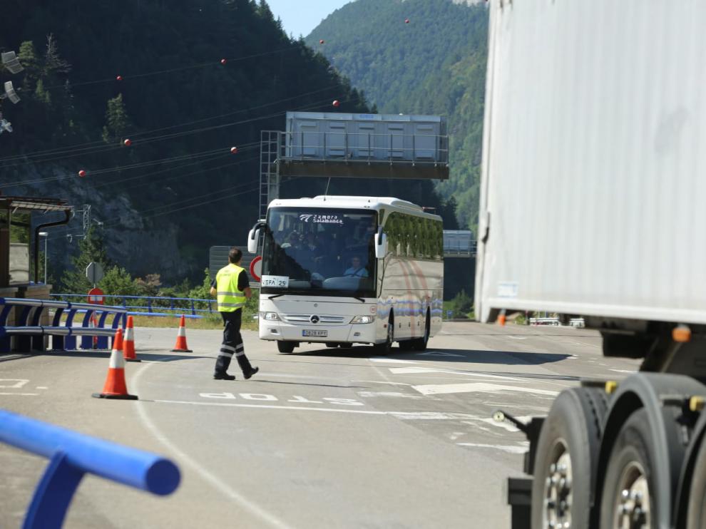 Controles esta semana en el acceso al túnel del Somport.