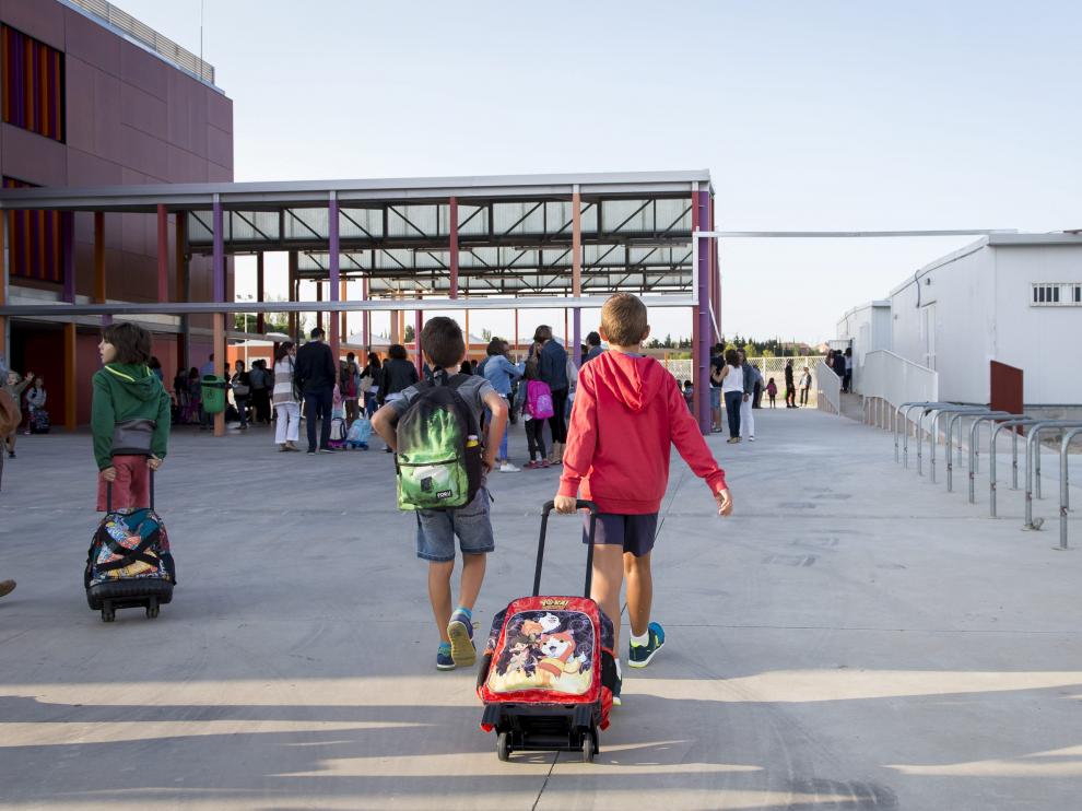 Vuelta al cole en el CEIP Rosales del Canal de Zaragoza