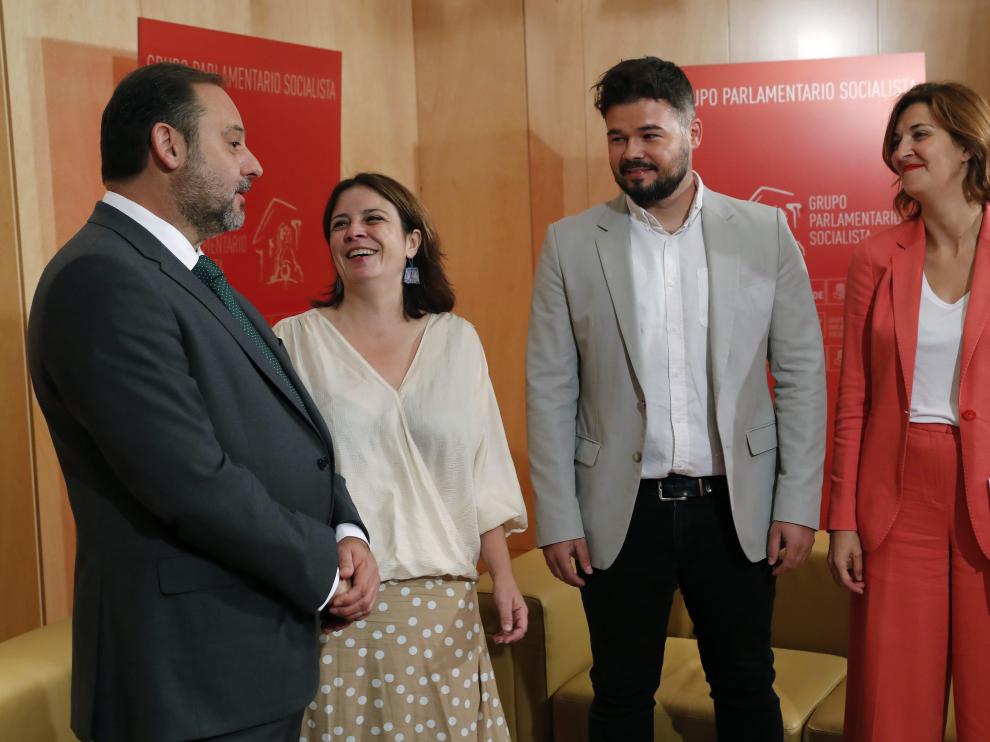 Representantes de ERC y PSOE se han reunido este miércoles en el Congreso.