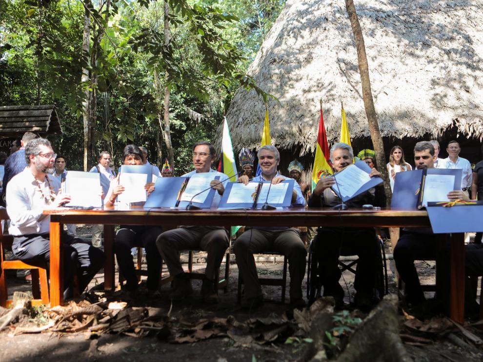 Los presidentes y representantes de siete países suramericanos firmaron este viernes el "Pacto de Leticia por la Amazonía" para coordinar la preservación de los recursos naturales de la zona más biodiversa del mundo.