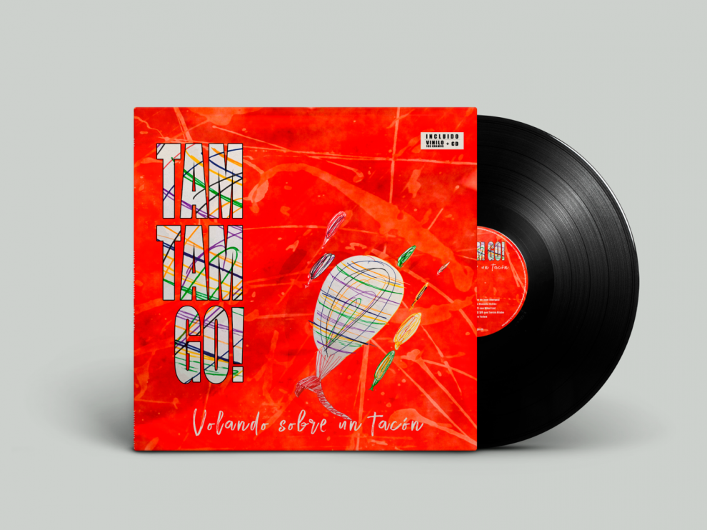 También este día saldrá a la venta 'Volando sobre un tacón', vinilo más CD, recopilatorio con 11 canciones que han sido número uno a lo largo de su carrera.